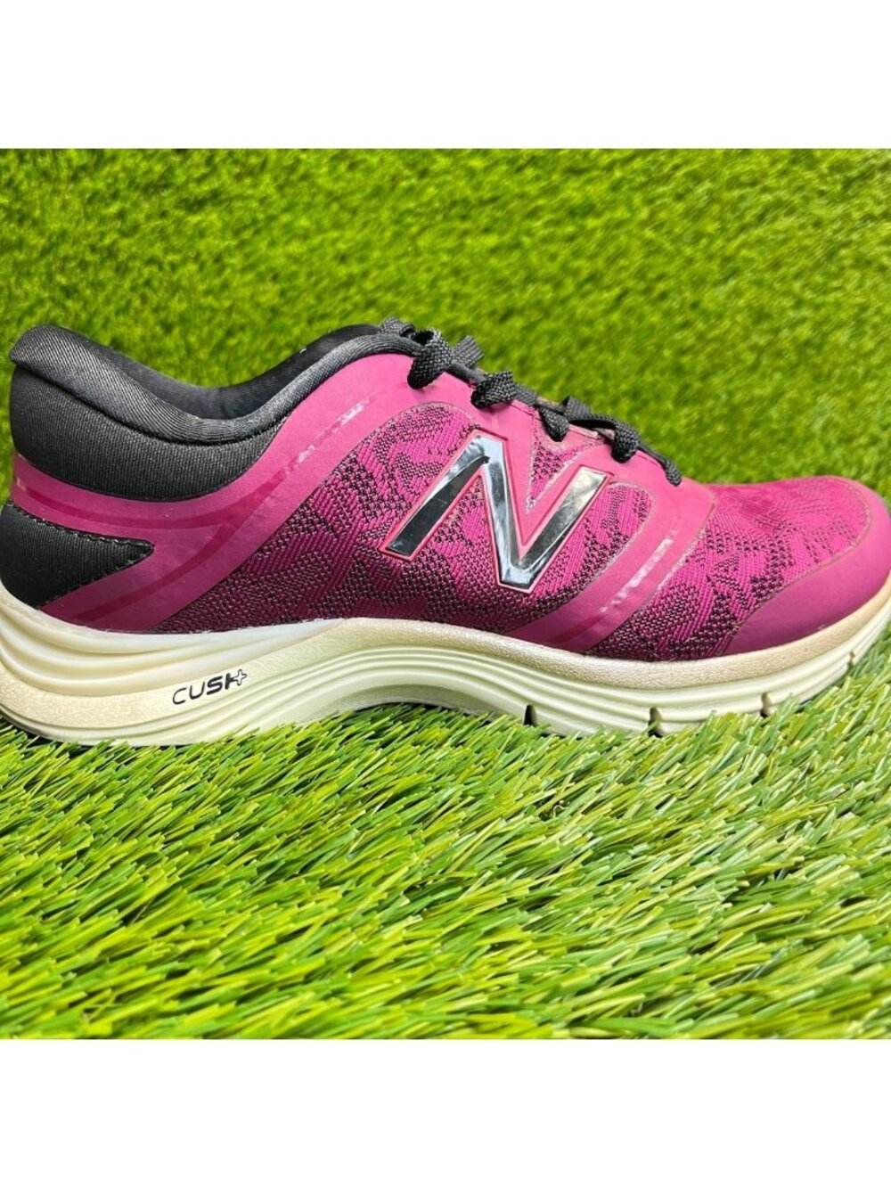 New Balance 711v2 Womens Size 7 Pink Black White Athletic Running Shoes Sneakers
